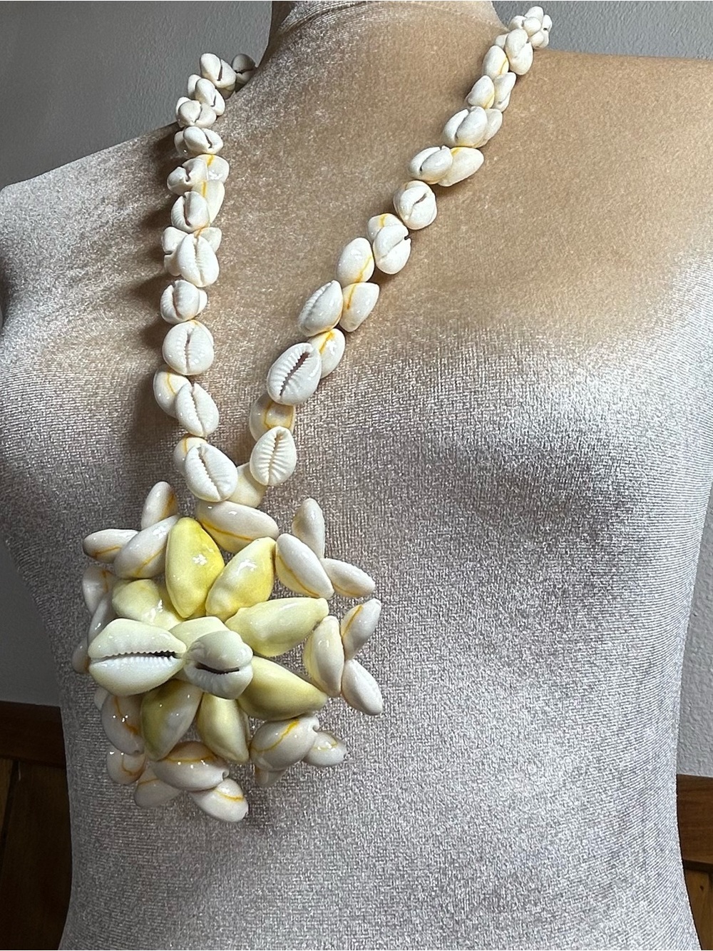 Vintage White and Yellow Shell Pendant Necklace